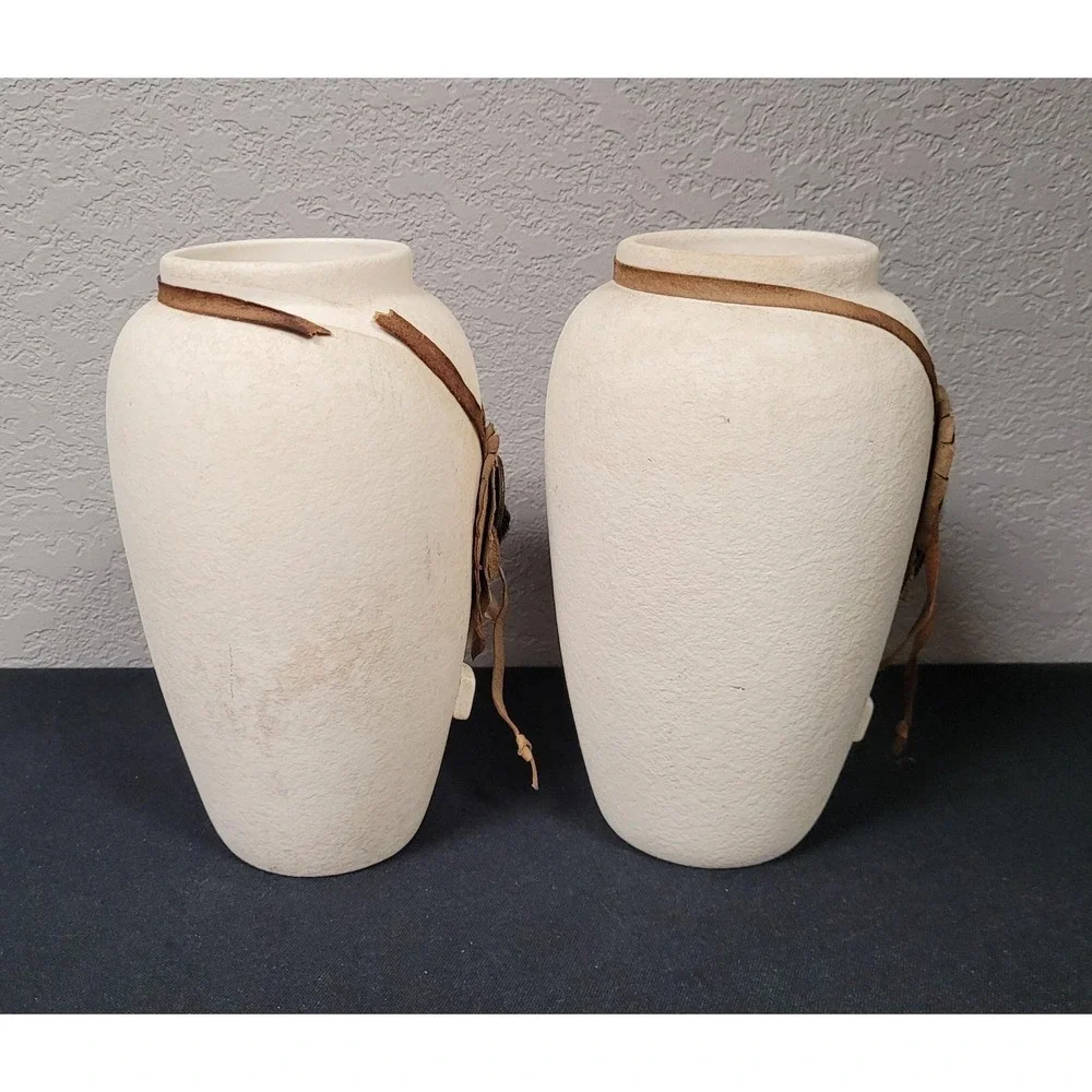 Vintage Southwestern-style Ceramic Vases Contemporary Decorative Art Read As Is